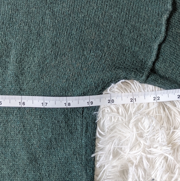 ⭐ BOGO H&M angora blend sweater EUC - Picture 4 of 10